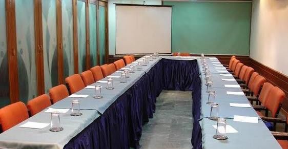 Oyo 15791 Flagship Hotel Executive Hazratganj Lucknow Dış mekan fotoğraf